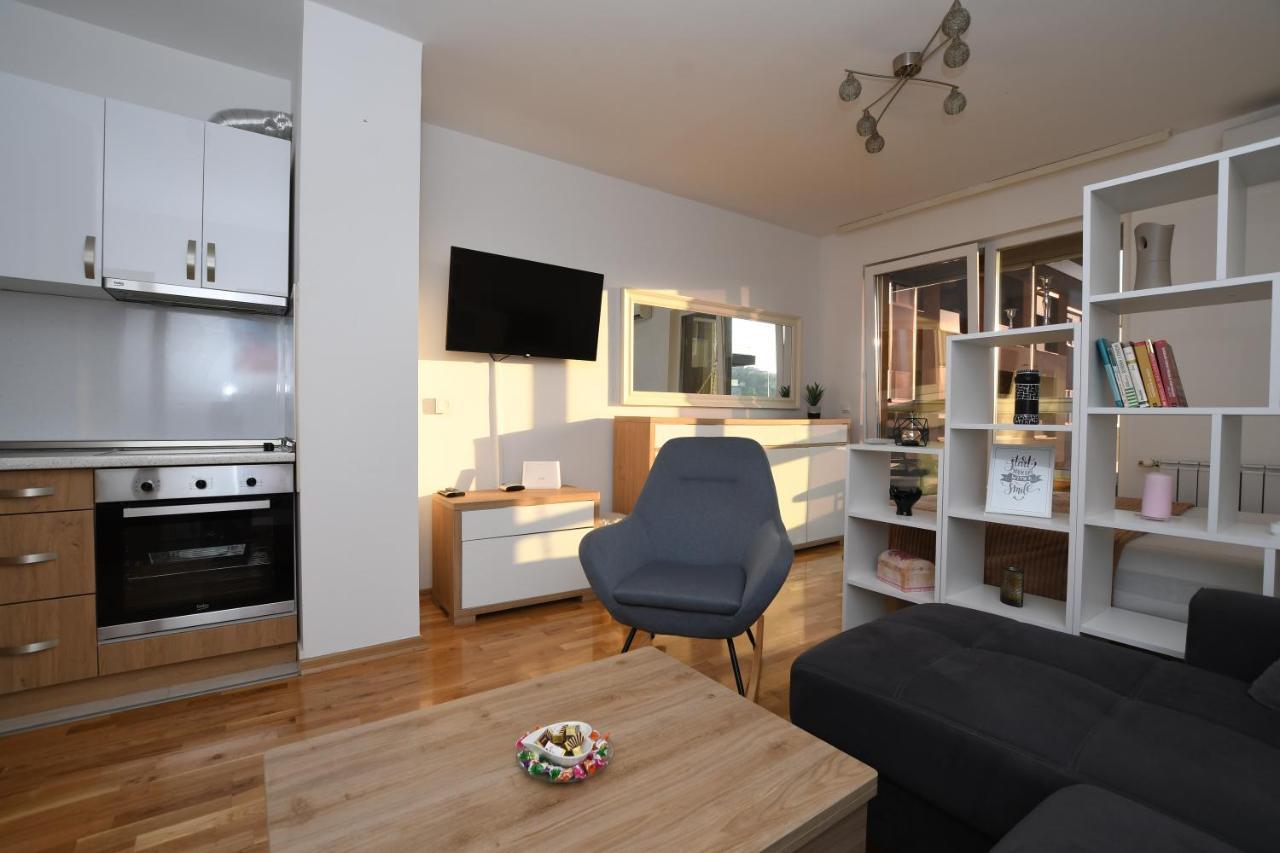 Sky Way Studio Apartment SJJ Exterior foto